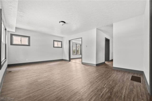 840 E Buchtel Avenue, Akron, OH 44305