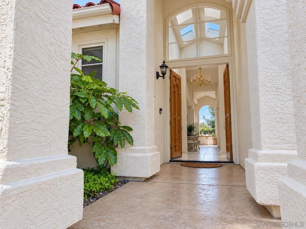 5851 Saratoga Corte, Rancho Santa Fe, CA 92067 — photo 2