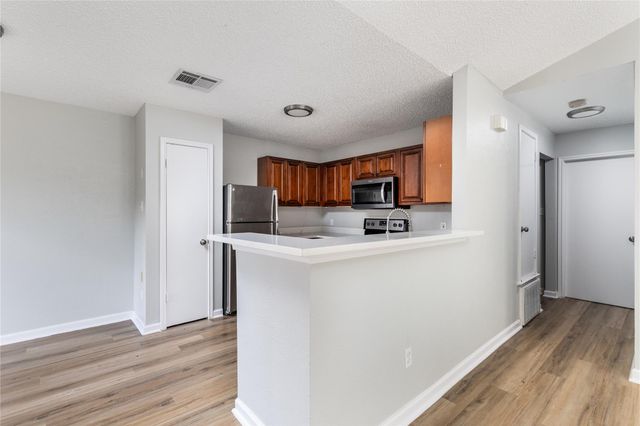 1803 Heatherglen LN, Austin, TX 78758