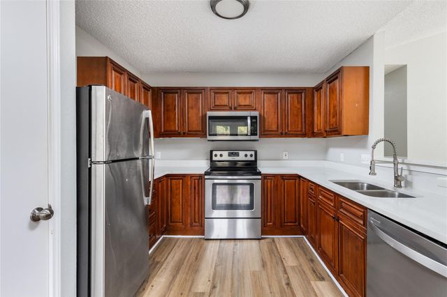 1803 Heatherglen LN, Austin, TX 78758