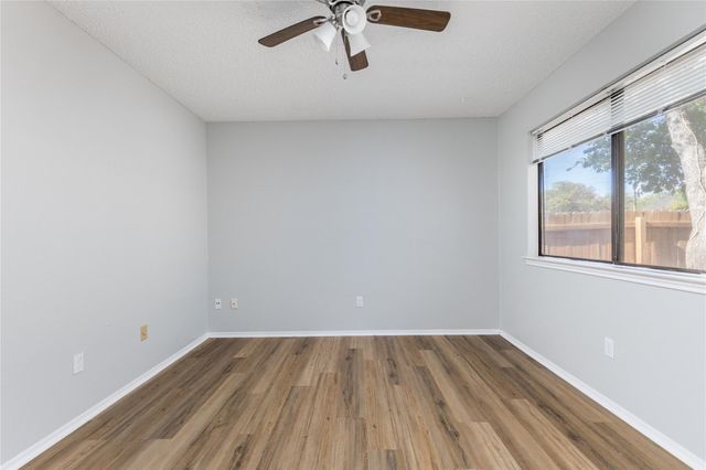 1803 Heatherglen LN, Austin, TX 78758