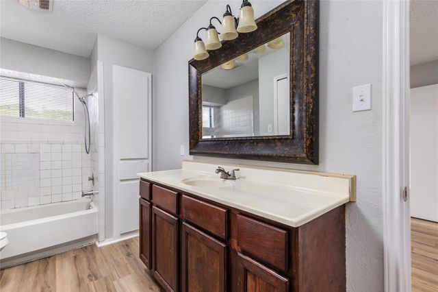1803 Heatherglen LN, Austin, TX 78758