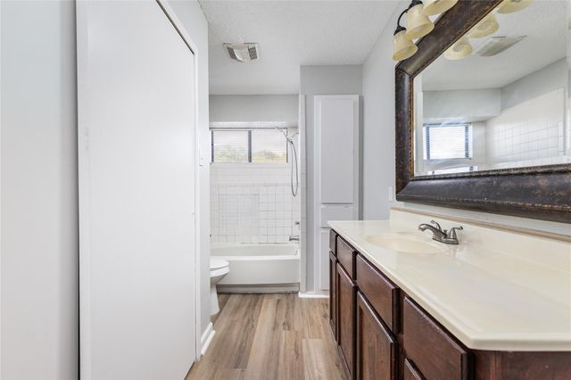 1803 Heatherglen LN, Austin, TX 78758