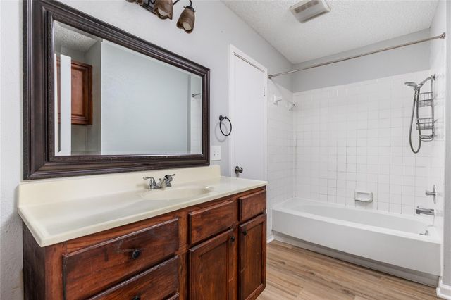 1803 Heatherglen LN, Austin, TX 78758