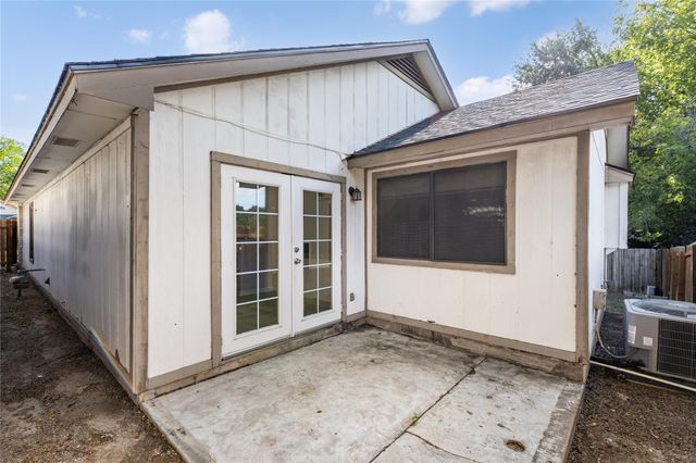 1803 Heatherglen LN, Austin, TX 78758