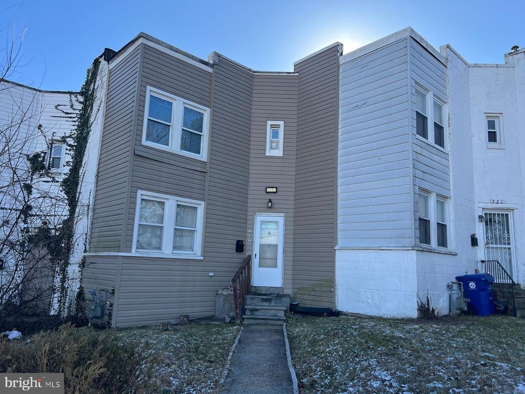 Image 19 of property listing at Address unavailable.