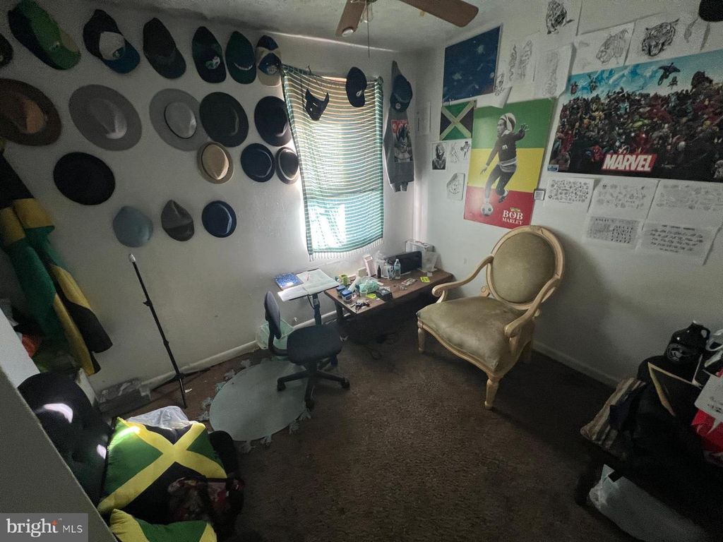 Image 20 of property listing at Address unavailable.