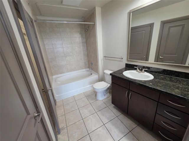 3616 Richmond 2403, Houston, TX 77046