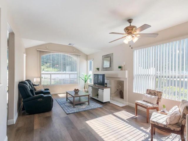 417 Sanibelle Circle 91, Chula Vista, CA 91910