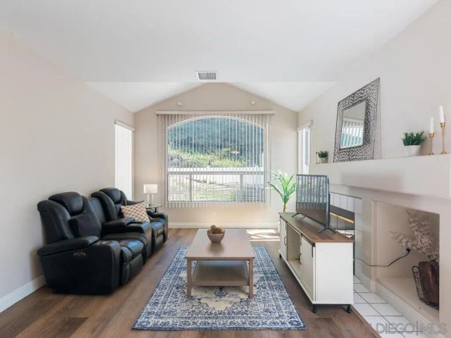 417 Sanibelle Circle 91, Chula Vista, CA 91910