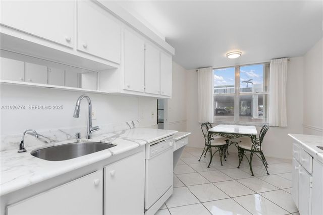 2751 S Ocean Dr 208S, Hollywood, FL 33019