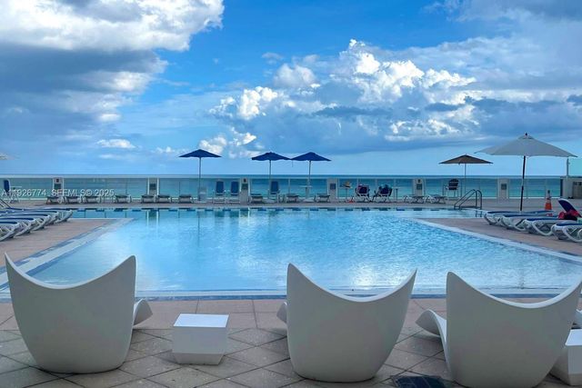 2751 S Ocean Dr 208S, Hollywood, FL 33019