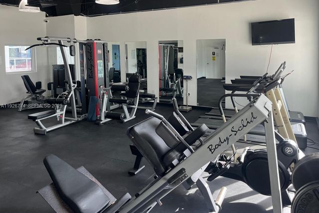 2751 S Ocean Dr 208S, Hollywood, FL 33019