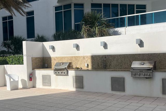 2751 S Ocean Dr 208S, Hollywood, FL 33019