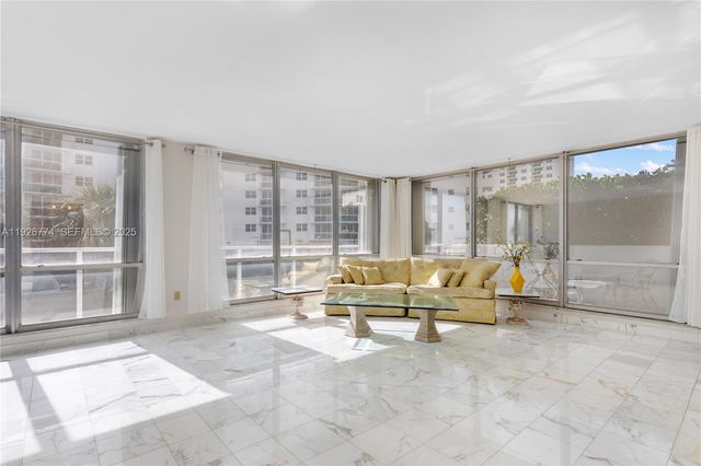 2751 S Ocean Dr 208S, Hollywood, FL 33019