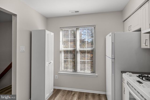 3302-B RAMSBURY CT, Mount Laurel, NJ 08054