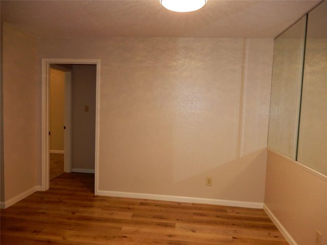 9797 Leawood Boulevard 902, Houston, TX 77099