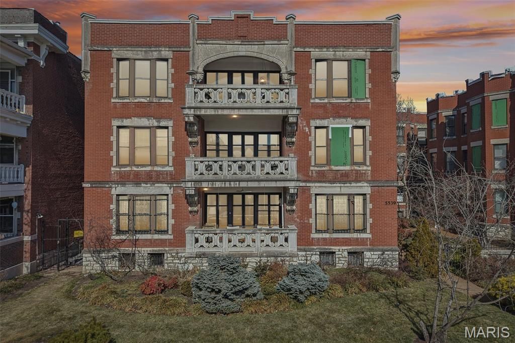 5539 Waterman Boulevard 2N, St Louis, MO 63112