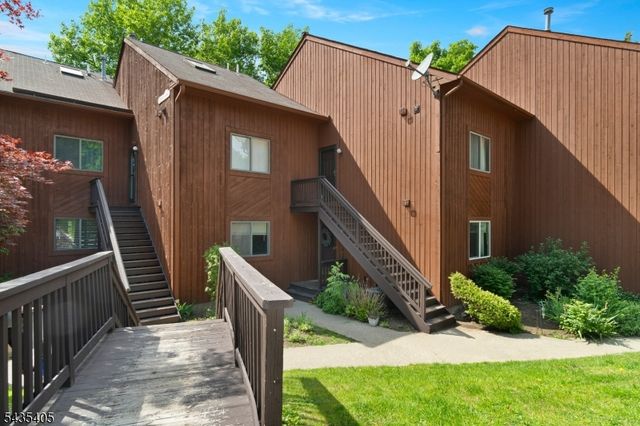 3 Port Royal Dr 3, Vernon Twp., NJ 07462