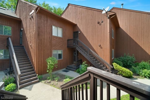 3 Port Royal Dr 3, Vernon Twp., NJ 07462