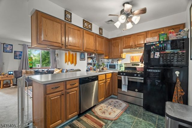 3 Port Royal Dr 3, Vernon Twp., NJ 07462