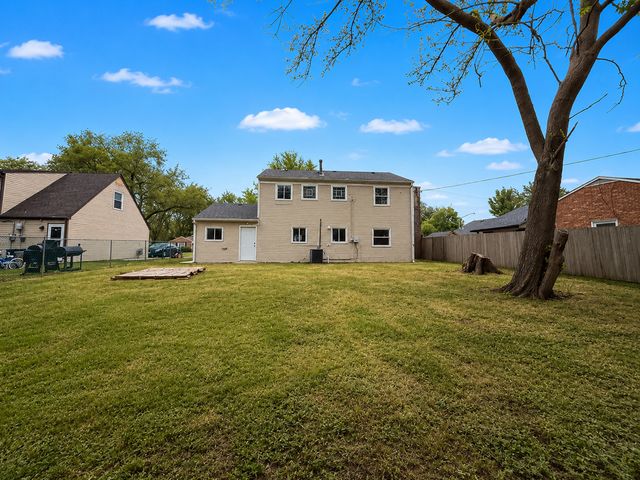 254 Thornhurst Road, Bolingbrook, IL 60440