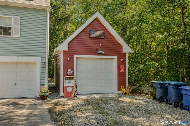 35 Pepperbox Road, Waterford, CT 06385