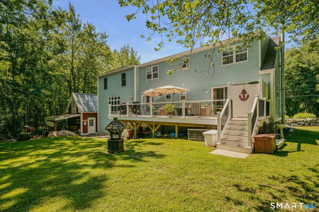 35 Pepperbox Road, Waterford, CT 06385