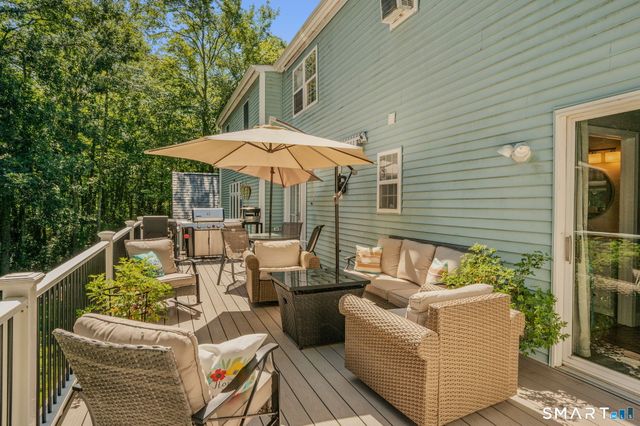 35 Pepperbox Road, Waterford, CT 06385