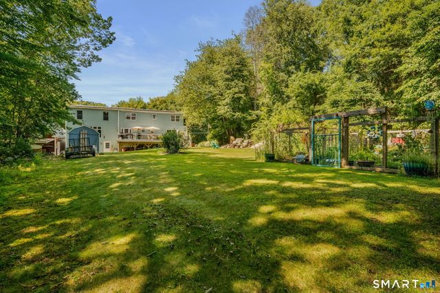 35 Pepperbox Road, Waterford, CT 06385