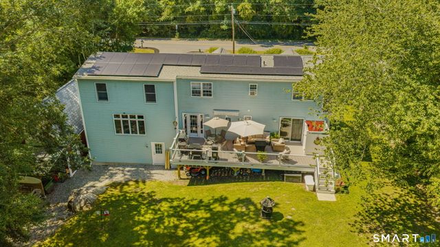 35 Pepperbox Road, Waterford, CT 06385