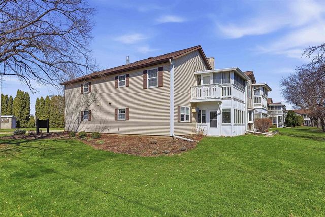 2302 WISCONSIN STREET, Oshkosh, WI 54901