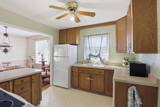 2302 WISCONSIN STREET, Oshkosh, WI 54901