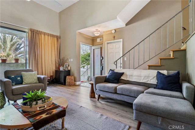 1832 Oak Tree Drive 13, Los Angeles, CA 90041