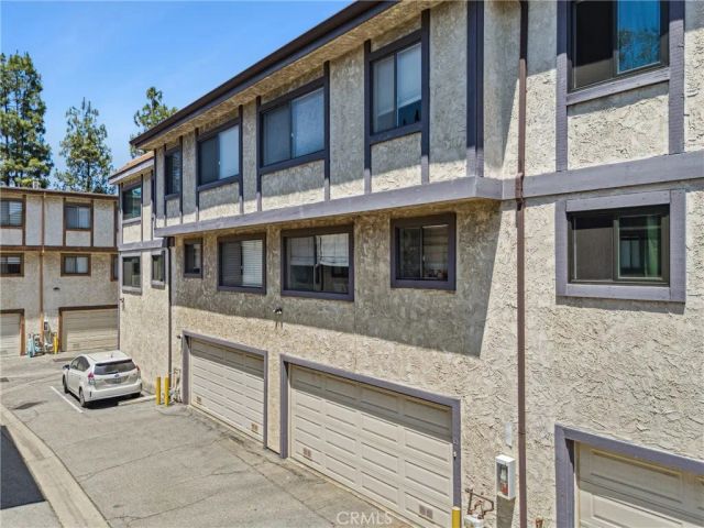 1832 Oak Tree Drive 13, Los Angeles, CA 90041