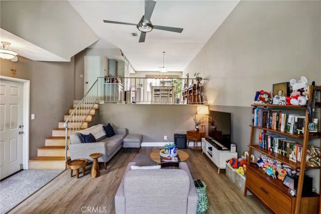 1832 Oak Tree Drive 13, Los Angeles, CA 90041