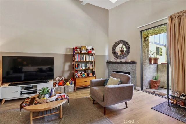 1832 Oak Tree Drive 13, Los Angeles, CA 90041