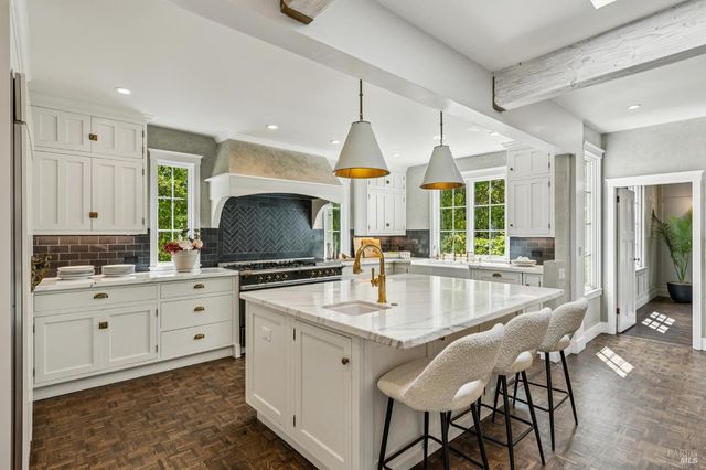 1616 Grand Ave, San Rafael, CA 94901