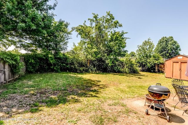 1105 S Parkview Circle, S, Southaven, MS 38671