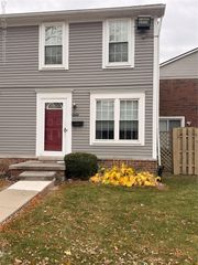 36310 Park Place Drive, Sterling Heights, MI 48310
