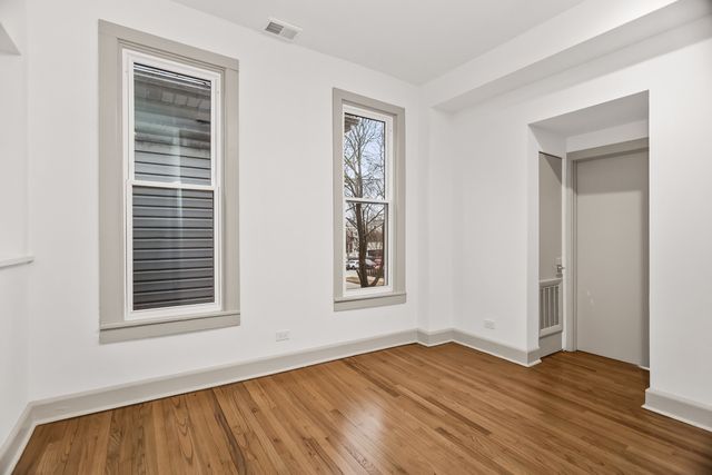 2030 N OAKLEY Avenue 2F, Chicago, IL 60647