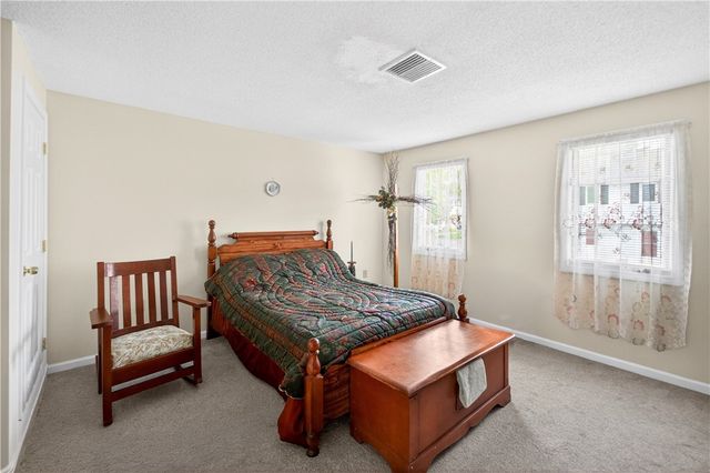 39 Dale Avenue B, Johnston, RI 02919