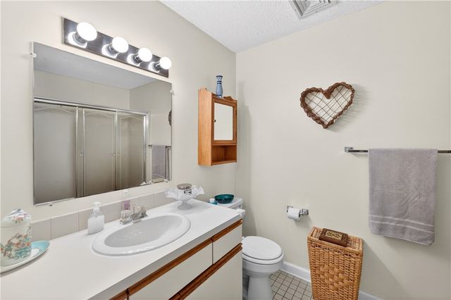 39 Dale Avenue B, Johnston, RI 02919