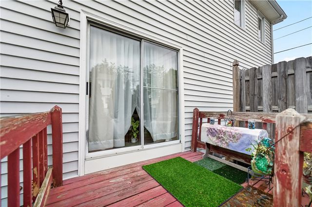 39 Dale Avenue B, Johnston, RI 02919