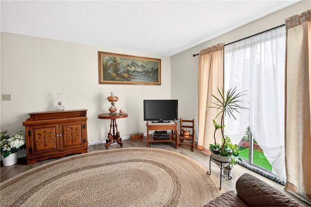 39 Dale Avenue B, Johnston, RI 02919