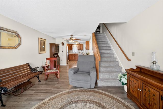 39 Dale Avenue B, Johnston, RI 02919