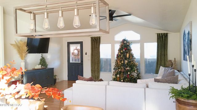 1449 W Hualpai Road, Tucson, AZ 85745