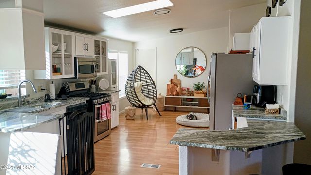 1449 W Hualpai Road, Tucson, AZ 85745