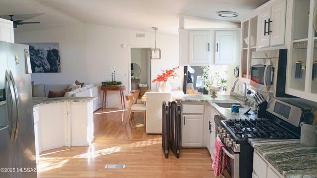 1449 W Hualpai Road, Tucson, AZ 85745