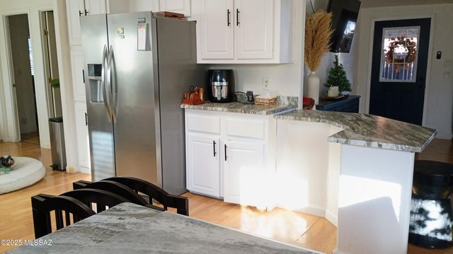 1449 W Hualpai Road, Tucson, AZ 85745